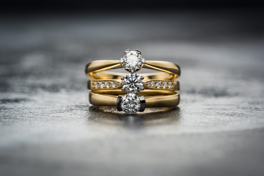 spotting real gold in rings