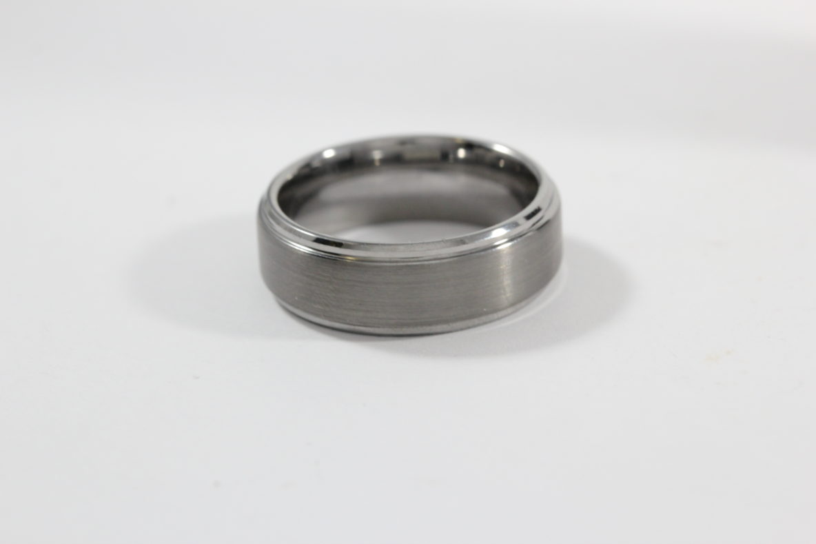 What Are the Types of Jewelry Finishes and Techniques?