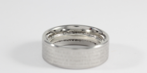 resize-stainless-steel-ring-silver-lining