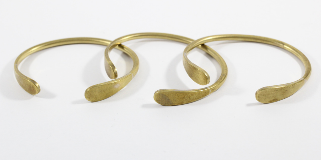 Gold - Tarnish Free Small Hoop Earrings – SunsetFashionLA