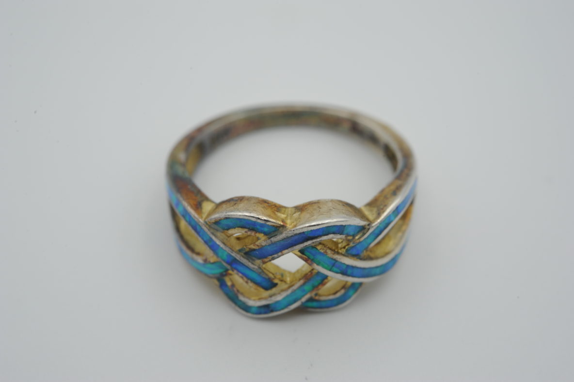 What Causes A Jewelry Allergy?
