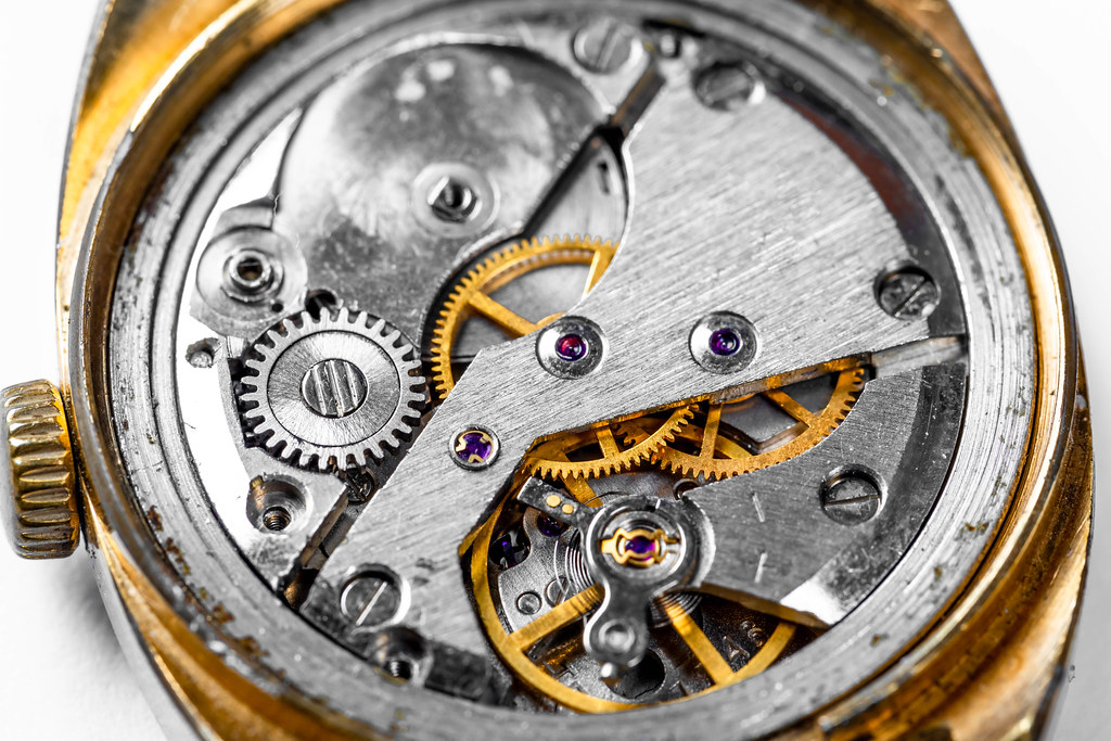 mechanical-watch-movement