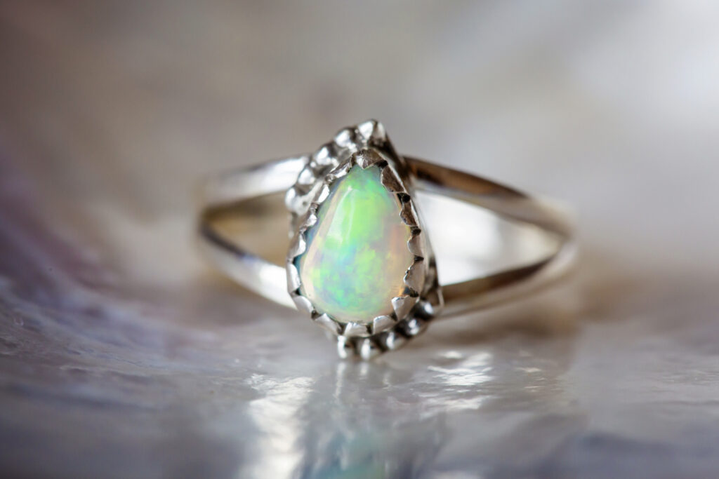 opal-silver-ring