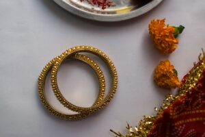 gold-bangle-bracelets