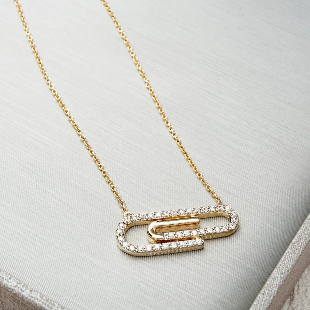 gold-paper-clip-pendant