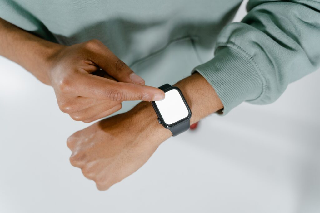 smartwatch-functional-jewelry