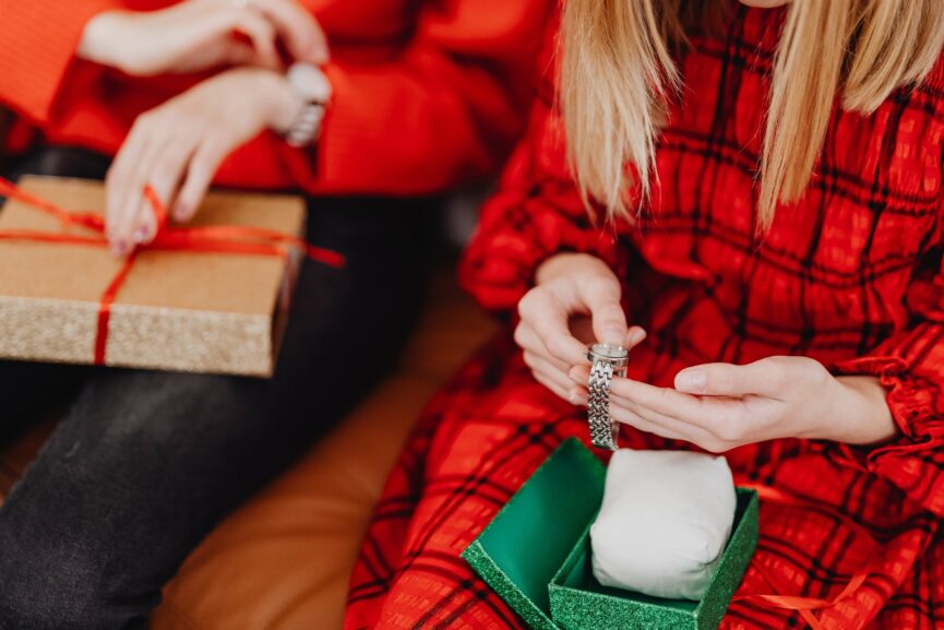 holiday jewelry gifts