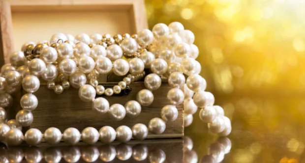 what decade does your jewelry box belong to