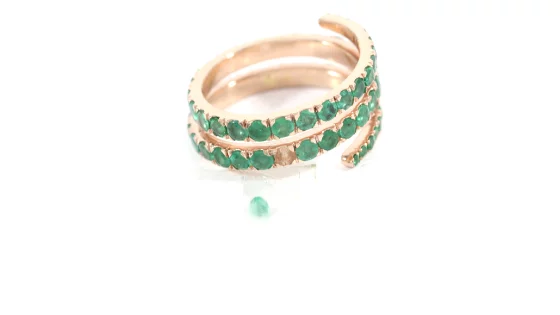 gold emerald ring stone 