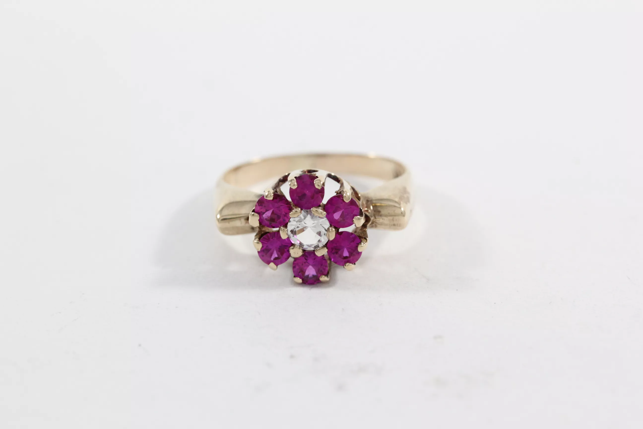 synthetic-gemstones-ruby