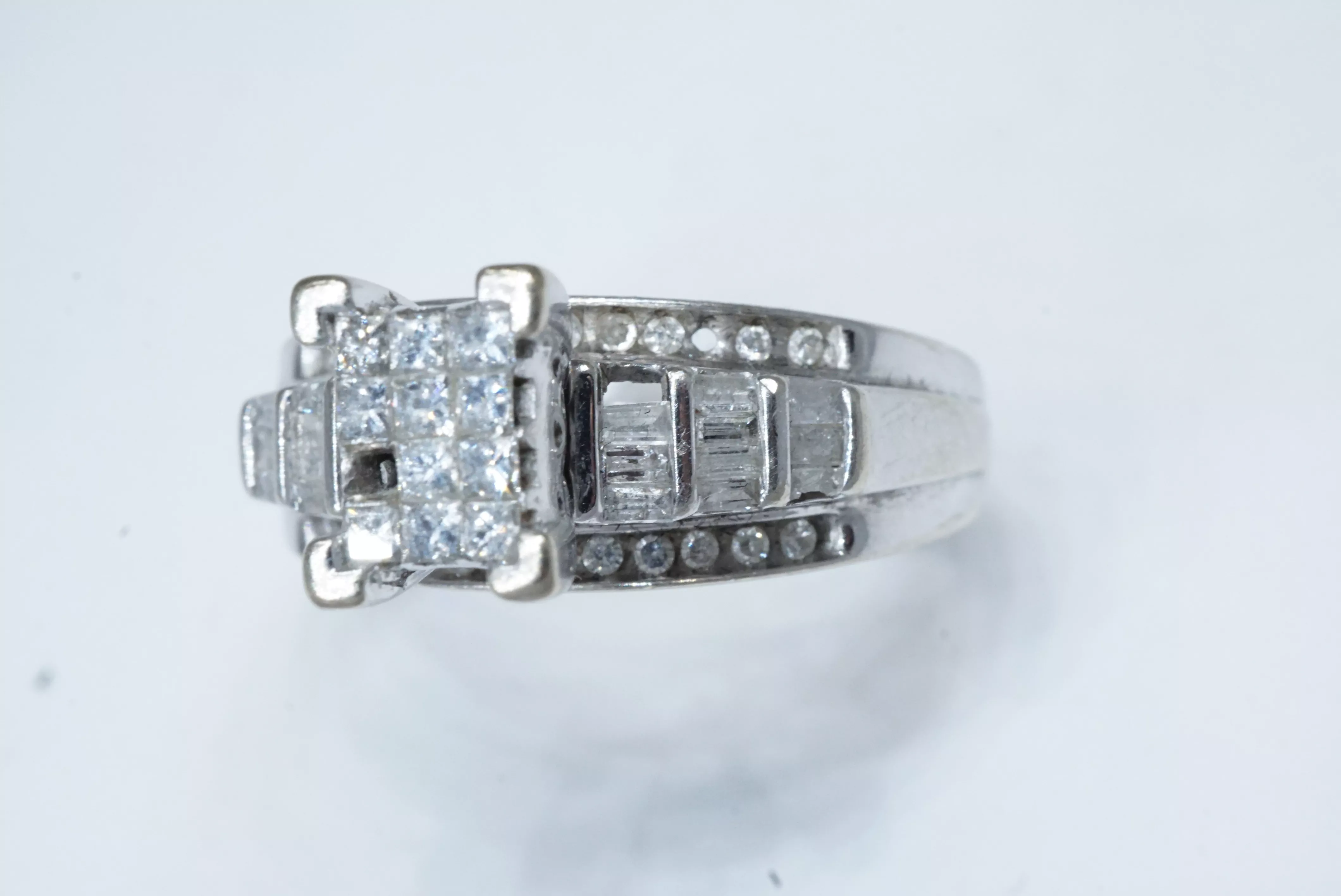 diamond-shapes-baguette