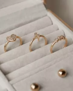 how-to-clean-your-jewelry-box