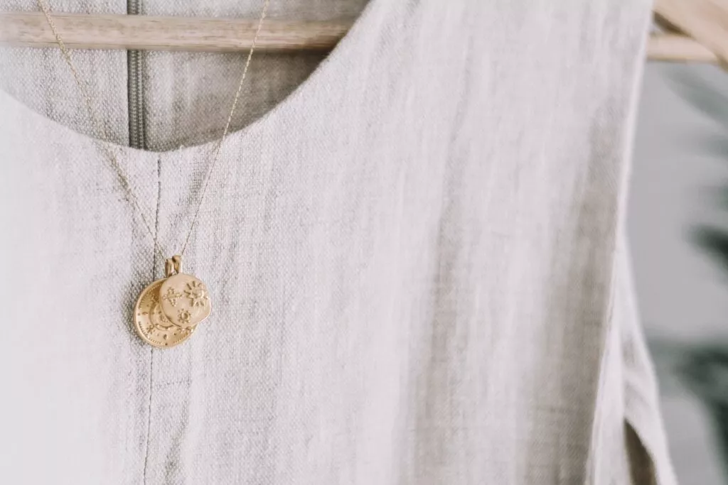 coin-pendant